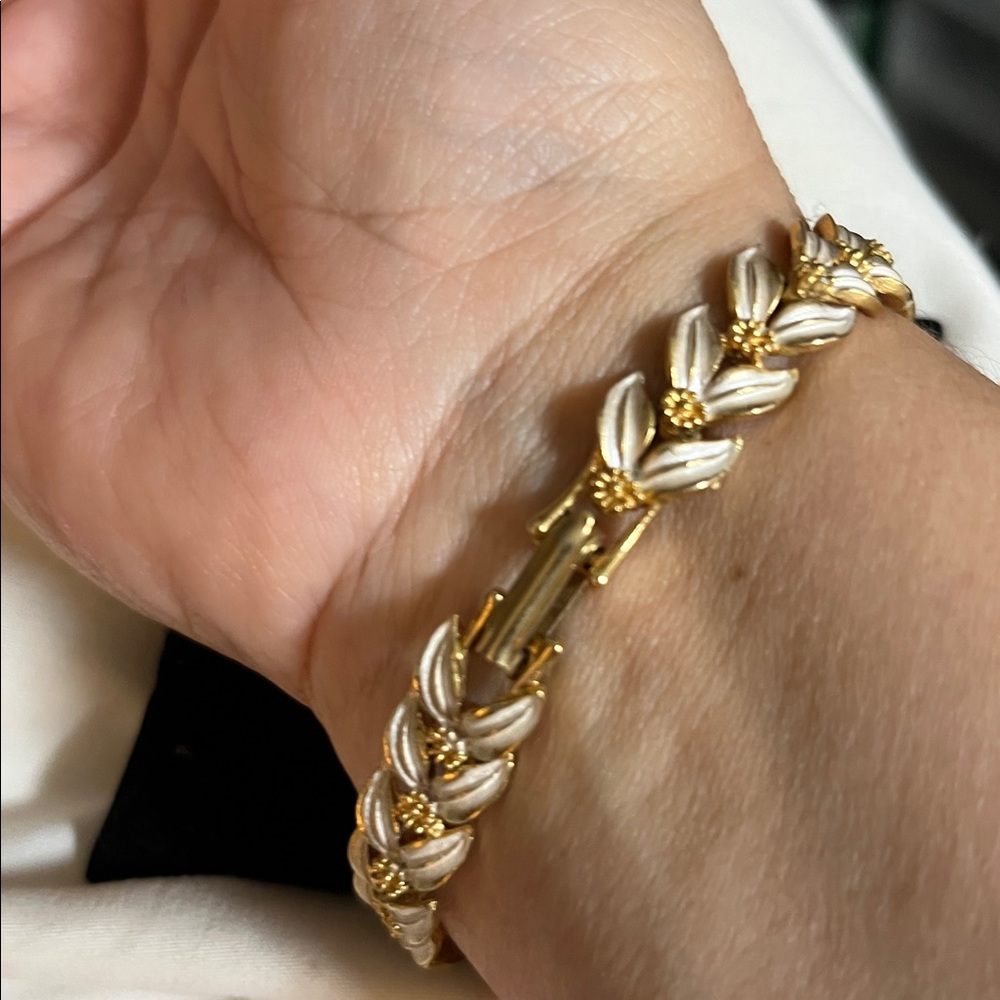 Signed Judy Lee Gold Tone and White Leaf Bracelet - Picture 3 of 4